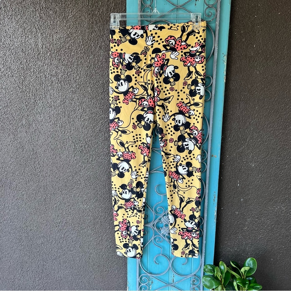 LuLaRoe Disney Minnie Mouse Women’s One Size Bow Hat Fall Colors.